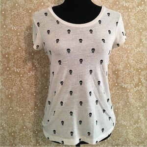 Express Skull With Bowtie Mini Print Graphic Tee Shirt Size Small